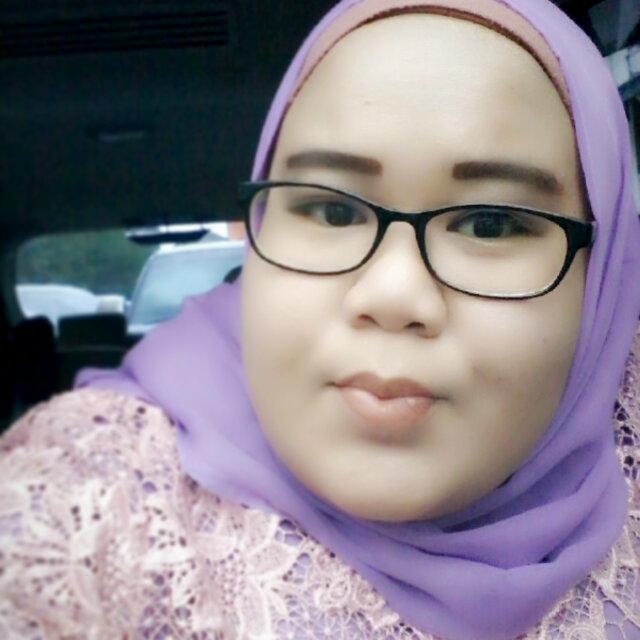 I am professional midwife|♥my profesi |profesiku ibadahku|♥my family because Alloh SWT|22 My Line :Alfia NR  Instagram:fialfiaa Path:alfia