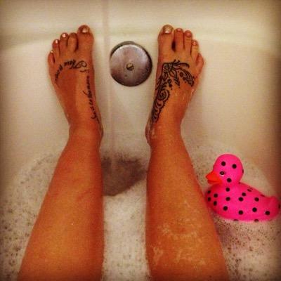 Wifes Feet (@girlfriendfeet) / Twitter Wife 400x400 Porn Photo Wifes Feet (@girlfriendfeet) / Twitter pic