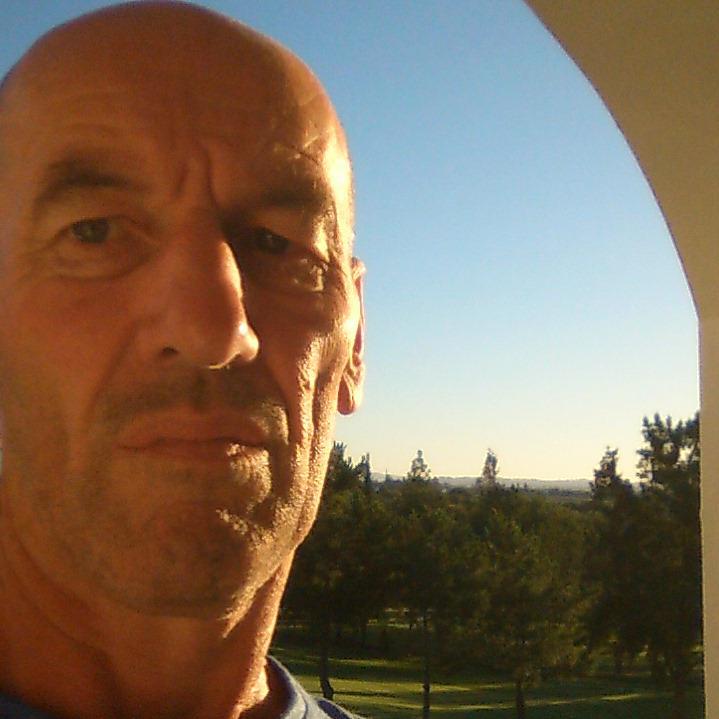 stuhempshall's profile picture. professional failure, made a decent life out of asking awkward questions to people who thought they knew best.