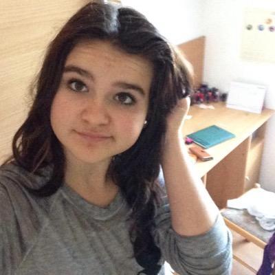 nadii_ri's profile picture. 