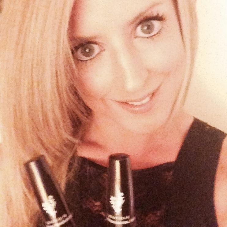 Independent Presenter for Younique. Our mission is to uplift, empower, validate and ultimately build self-esteem in women around the world.