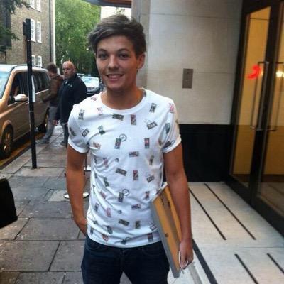 SmaIIKitten's profile picture. Life is beautiful, really, it is, full of beauty and illusions.