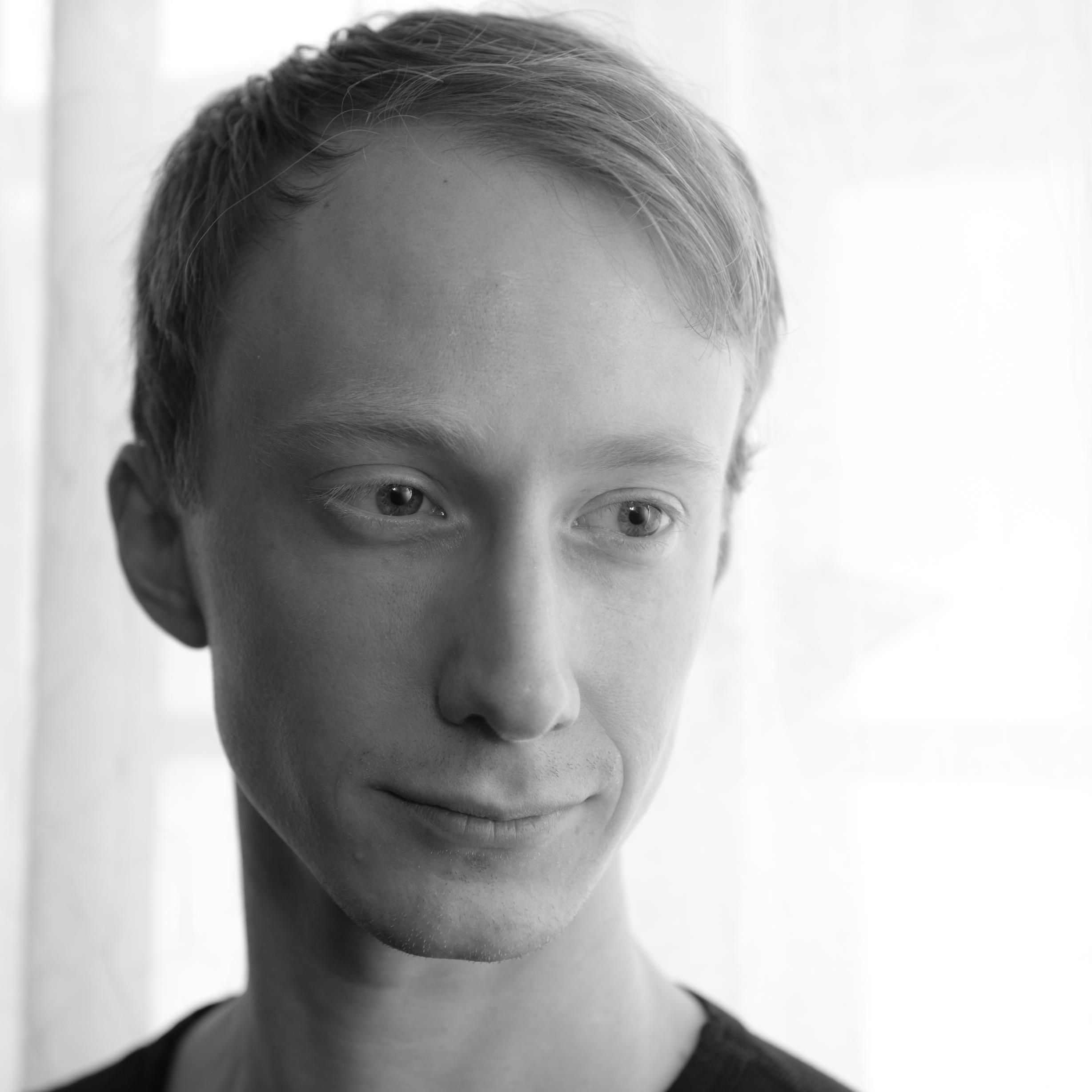 esmilephoto's profile picture. Photographer, Comedian, and Jim