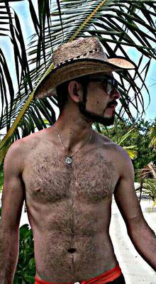 Leonos28's profile picture. vato de rancho