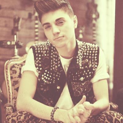 Hi im mackenzie and i am a fangorra !
