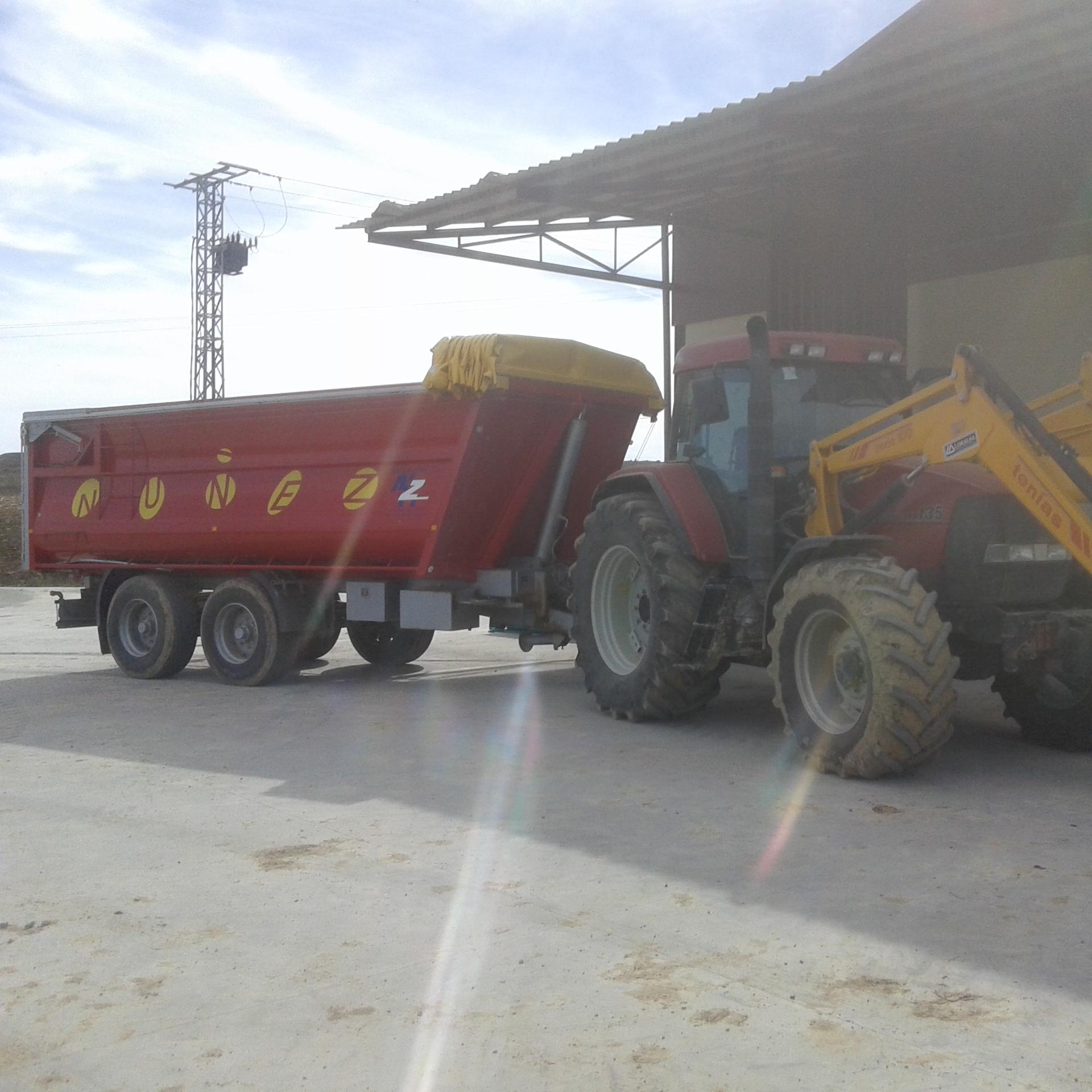 11/10/97. Agricultura y maquinaria. Pinilla Trasmonte (Burgos)
