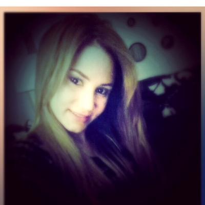 LuciaBourdierd2's profile picture. #Siguemeytesigo