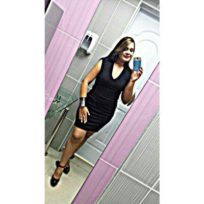 Estudiante de medicina en la UCNE humilde, sencilla,   y divertida son los aspectos que me definen como persona....!!!  I'm Just Amazinq♥.
