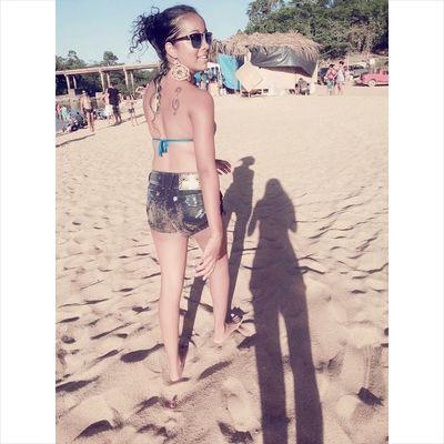Meu Sorriso Vale Mais Que Mil Decotes e Shorts Curto