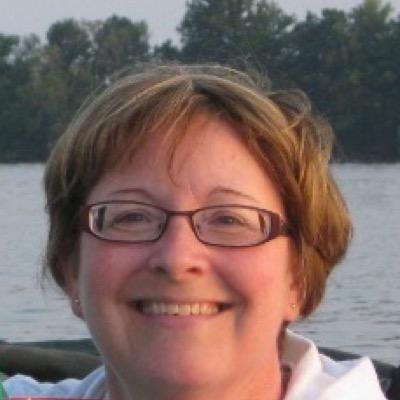 Teacher, Wife, Mom, Friend, Christian, Tech-lover, Smile-maker