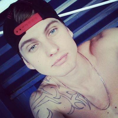 Se quer que algo aconteça , faça acontecer, não culpe o destino pela sua falta de atitude.