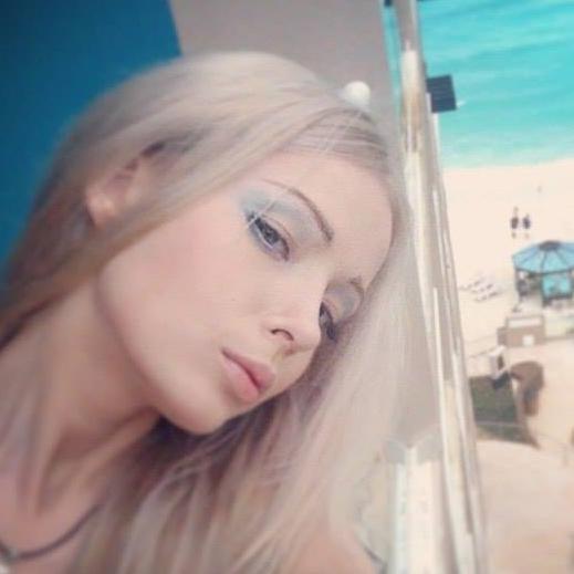 Hi My name's Charity, I love blogger and researcher in the field of weight loss, Fitness, Health, I love sports, Especially in bodybuilding.