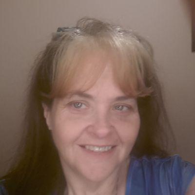 mother of 3 boys n nanny as they call me of two beautiful granddaughters and a new grandson!!