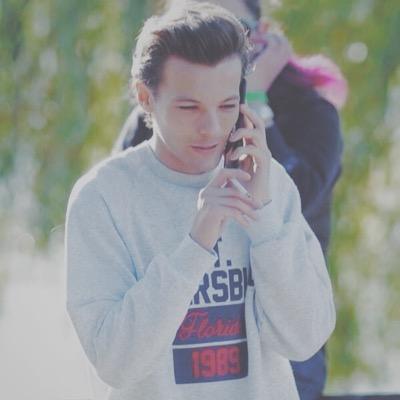 free follow from @nocntrolhoran ! please follow @nocntrolhoran & @ughwowmarina