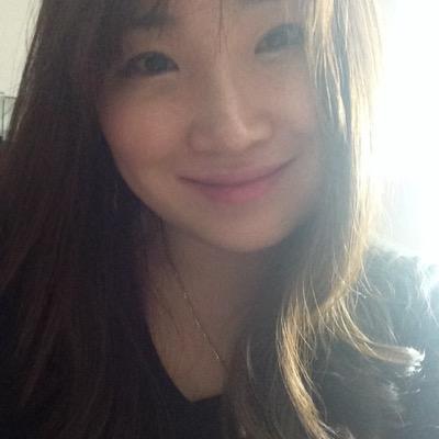 diasi79's profile picture. 설사는 79년생 / ab형 / iPhone / iPad / iMac / MacBook Pro / 프리랜서 광고 편집디자이너 /커피 / 산책 / 영화 / 공유 / 사진찍기 / Canon 550d / 캘리그라피 / 롯데 자이언츠 / 미소가 이쁜 남자