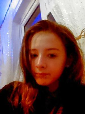 Ellie  age 13  ▶boxin ▶flexible 
single  friends amy lissa Alex Adam sol