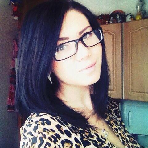 Не вникайте в подробности моих твитов. Принимайте их как должное.
#FollowBack  #followMe