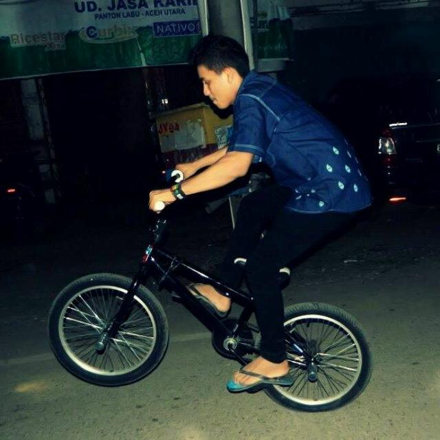 Prinsib Hidup Ku Kuat, Tak dibisa Di Gugat oleh siapapun Yang Belum TaU Sifat Aku :)