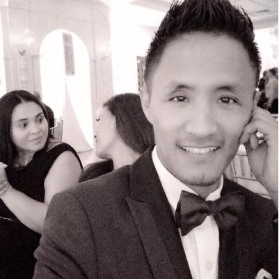 Bar director / Partner @cafeartscience: Tibetan & father to a beautiful boy name Mila.