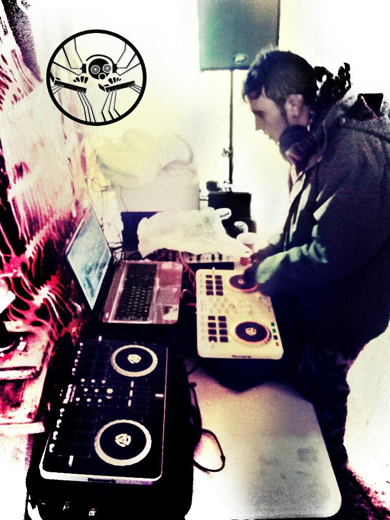 HARDTEK - PYKOTAZOS SOUND-ALTERNATIVE MUSIC COLLECTIVE