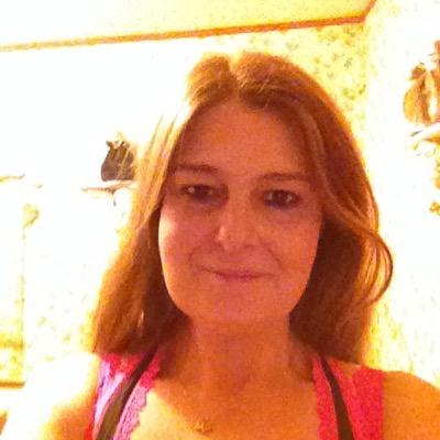 heavenlypain922's profile picture. 