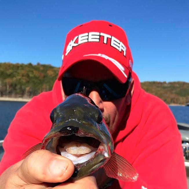 Full Time Professional Fishing Guide In Branson Missouri on Table Rock Lake and Taneycomo Lake for Bass, Crappie, White Bass, Brown and Rainbow Trout!