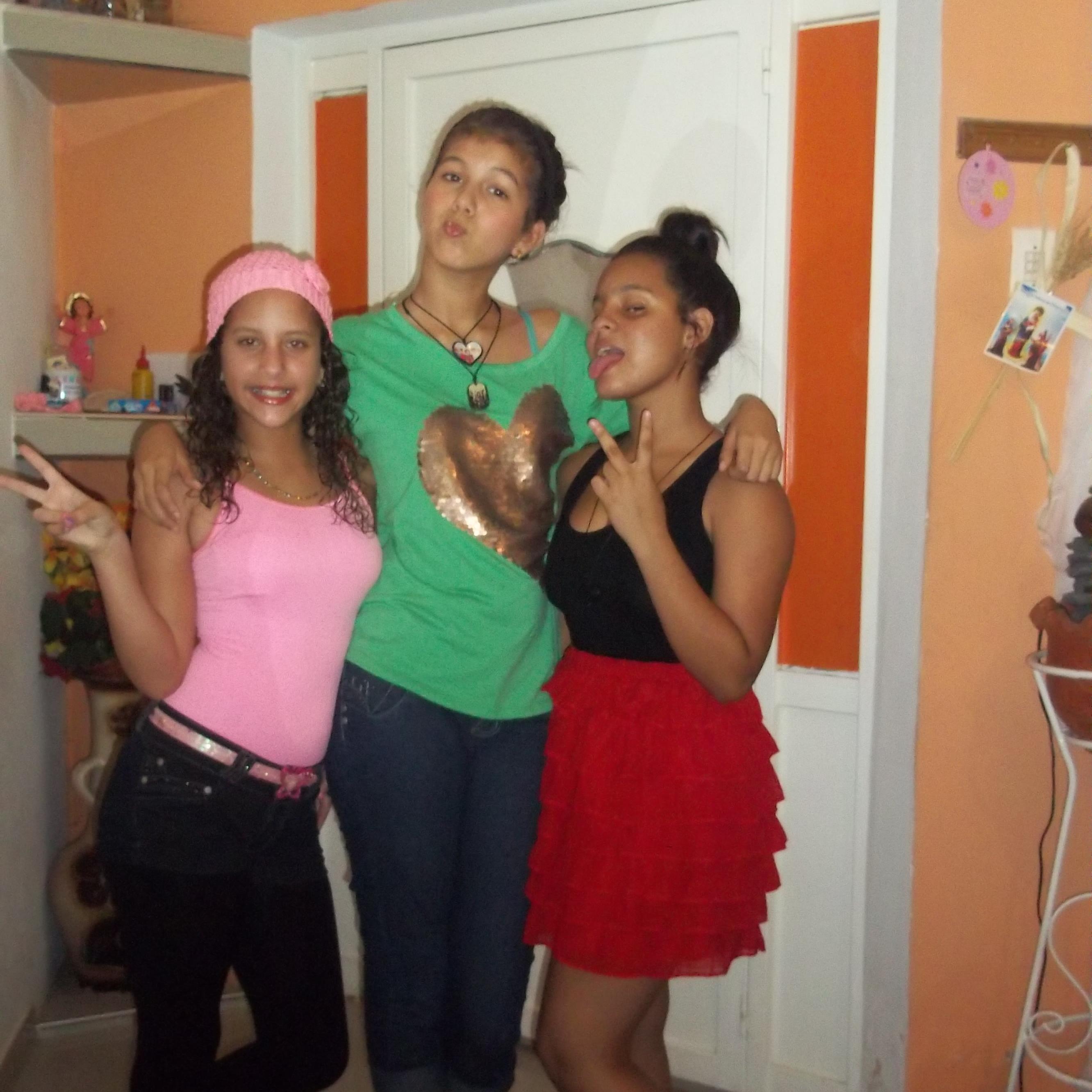 medicengatitta's profile picture. ttengo ojos lindos soy alta, flaca, y 100% DIRECTIONER FOREVER 3