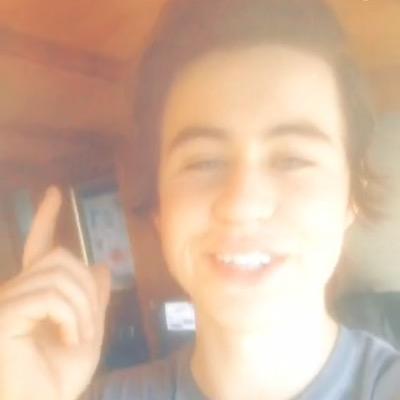 FOLLOW @gimmiethatnash BC SHE GAVE U THIS FOLLOW .....
THANK YOU BEAUTIFUL