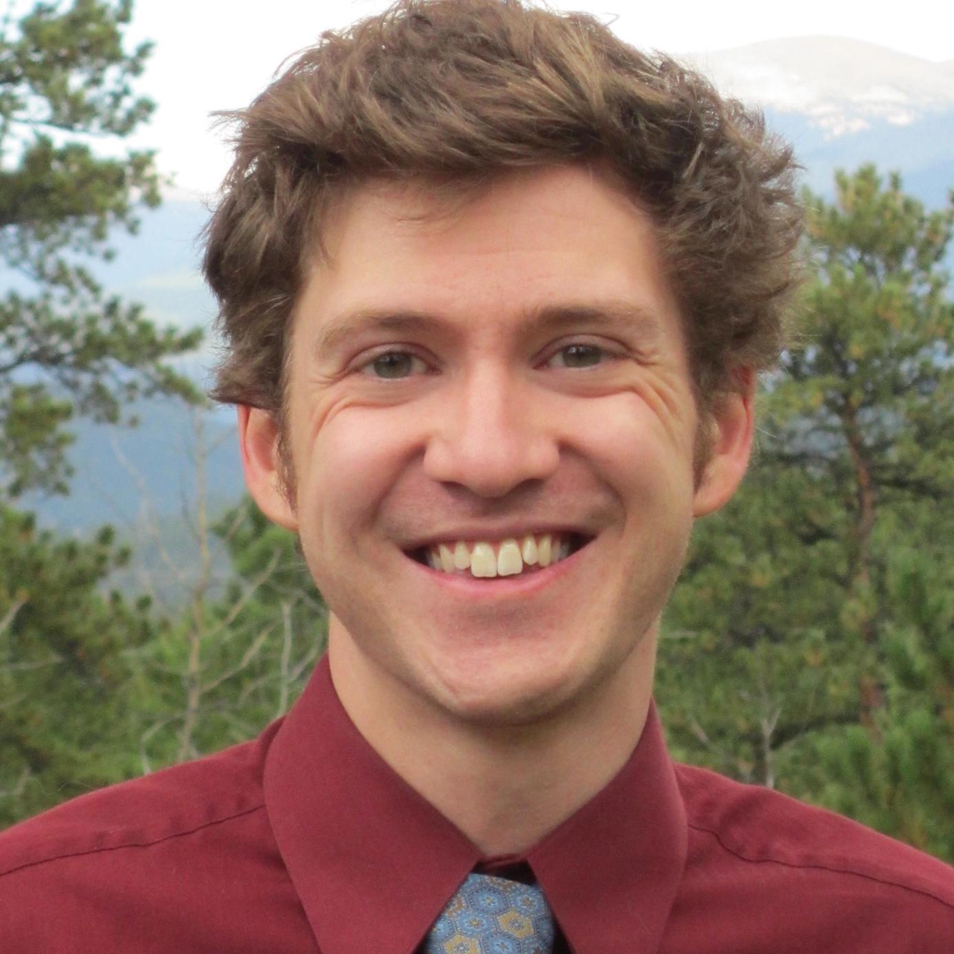 I am everything and so are you. But for those who don't like ambiguity: content marketer/copywriter pursuing an MS Marketing @danielsatDU in gorgeous