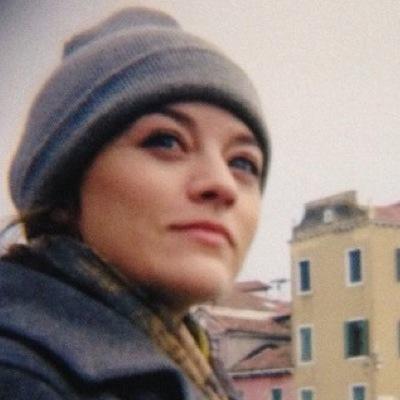 kryandonohue's profile picture. Painting is my research. Mom, wife, animal and nature lover.