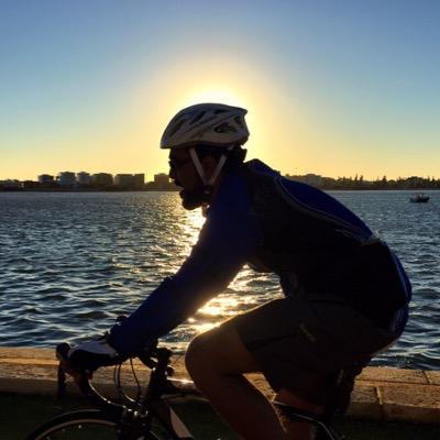 redzwanrashid's profile picture. Brooding but occasionally cheerful healer.