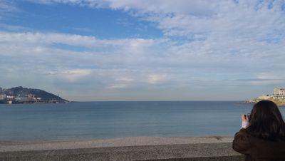 elenburi's profile picture. 