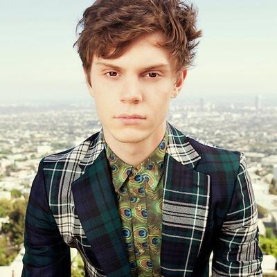 AHS Freak Show Wednesday's at 10pm FX