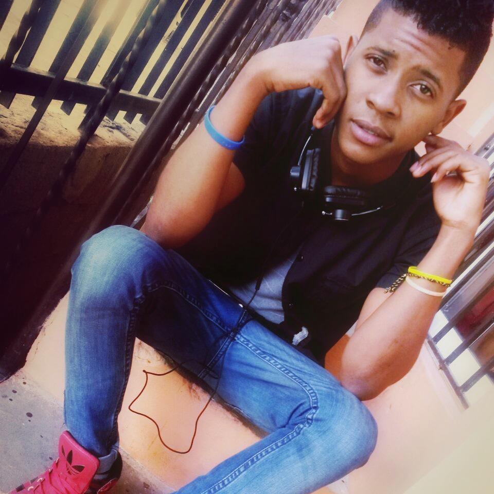 Music & Mas Music WhatsApp 829 917 8011 FB https://t.co/Adqryx3lfO Instagram http://t.co/hscTrZSkI7  I ♥ Music *_* *_*