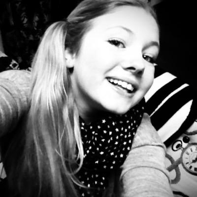 Ik hou van jouu cutiee besties forever xxxxx@xheyilovekiara ~ love youu sm x lotte ~ A2c @Marnix College ~ Ede ~