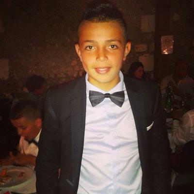 Il disent qu'on était pauvre pour moi j'étais millionnaire. Une mère et un père c'est la plus grande richesse sur terre.