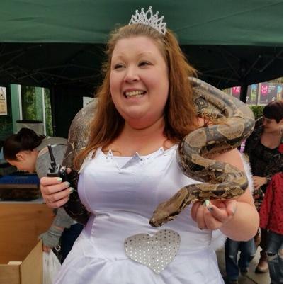 Freelance Craft Designer, Woodware, Stix2 & Fiskars demonstrator, teaching craft classes and making stationery, cards, gifts and party favors in the UK