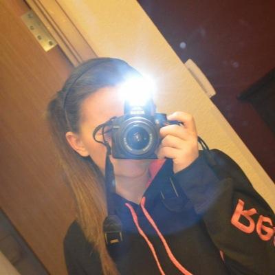 oddthoughtss's profile picture. huh