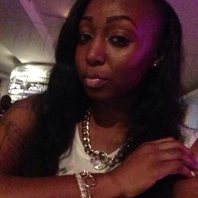 IG @_QueenOnTheThrone...I keep some shit you can't take And that's a hustle