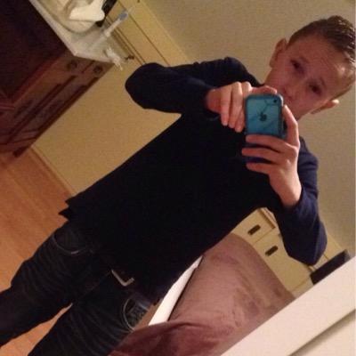 ronjansen12's profile picture. auwe