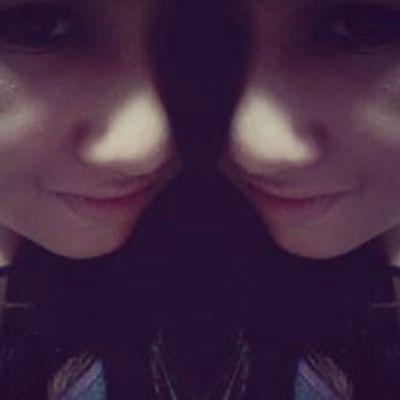 Follow Me And I Follow Back Please Dont be snob