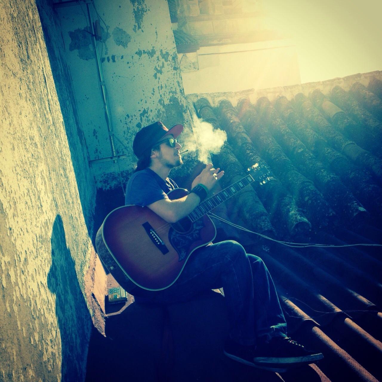 Lv28/Guitarriasta forever / La musica mi vida /Sk8 or die/Estoy viejo ya/Guitarrista de misers y percusionista en treefolk /