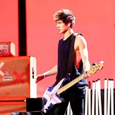 Find all of Calum's tweets here! Only retweeting their tweets!