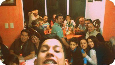 axelqku69's profile picture. 