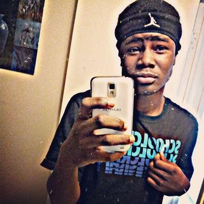 my name is lil g24 on http://t.co/iPrrH9Kaw3 and my gmail is wilsongerald73@gmail.com and yall also can send me beats plus i can sing and rap trying to get sign
