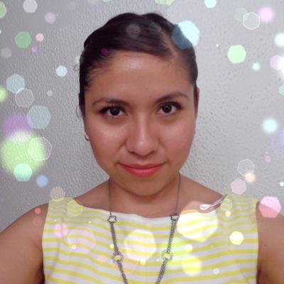Soy una chica de manos frias pero d corazon ardiente de mente no muy abierta q sabe escuchar y si me das buenas razones puedo aceptar. Loca y cuerda pocas veces