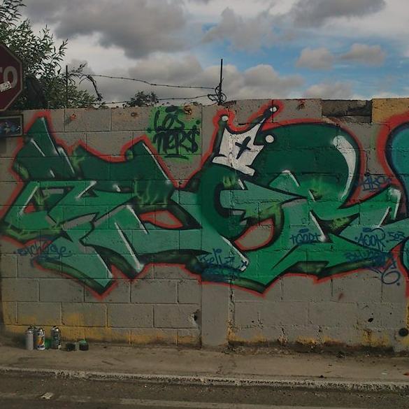 Vivir en un mundo donde el Rey de mi mundo es Dios y Yo soy el pintor de las iluciones de el planeta las cuales las vuelvo realidad *w*