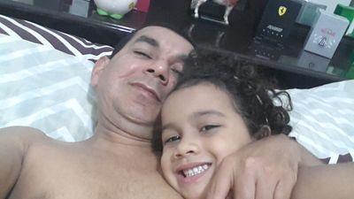 Divertido, sincero e amável etc.