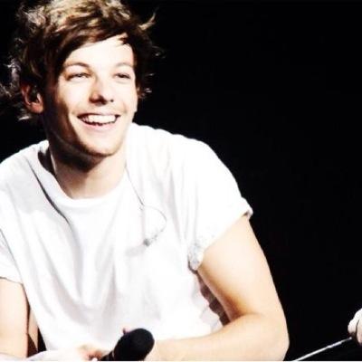 ☾L'amor che move il sole e l'altre stelle.☽ ; Love is the most powerful force in the world. love can do anything.