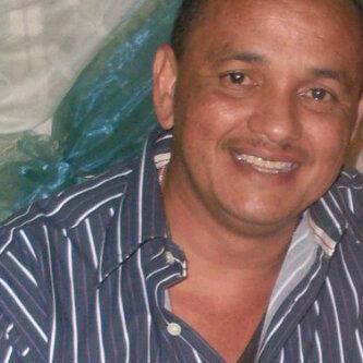 SI ALGUN DIA CUENTAN MI HISTORIA, DIGAN QUE VIVI ENTRE GIGANTES.CUENTEN QUE VIVI EN TIEMPOS DE HUGO CHAVEZ. HASTA LA VICTORIA SIEMPRE